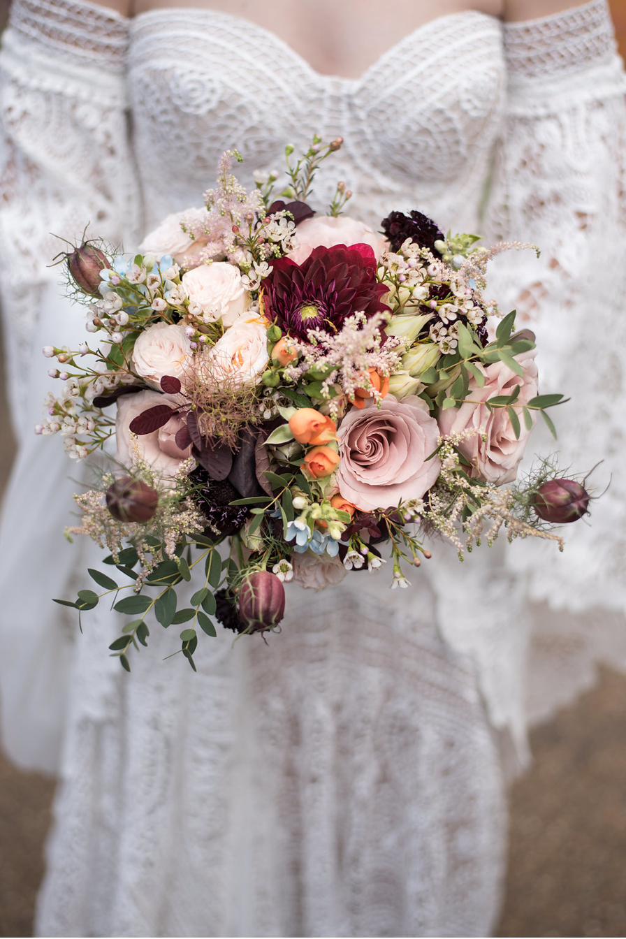 Autumnal bridal bouquet, Rutland wedding
